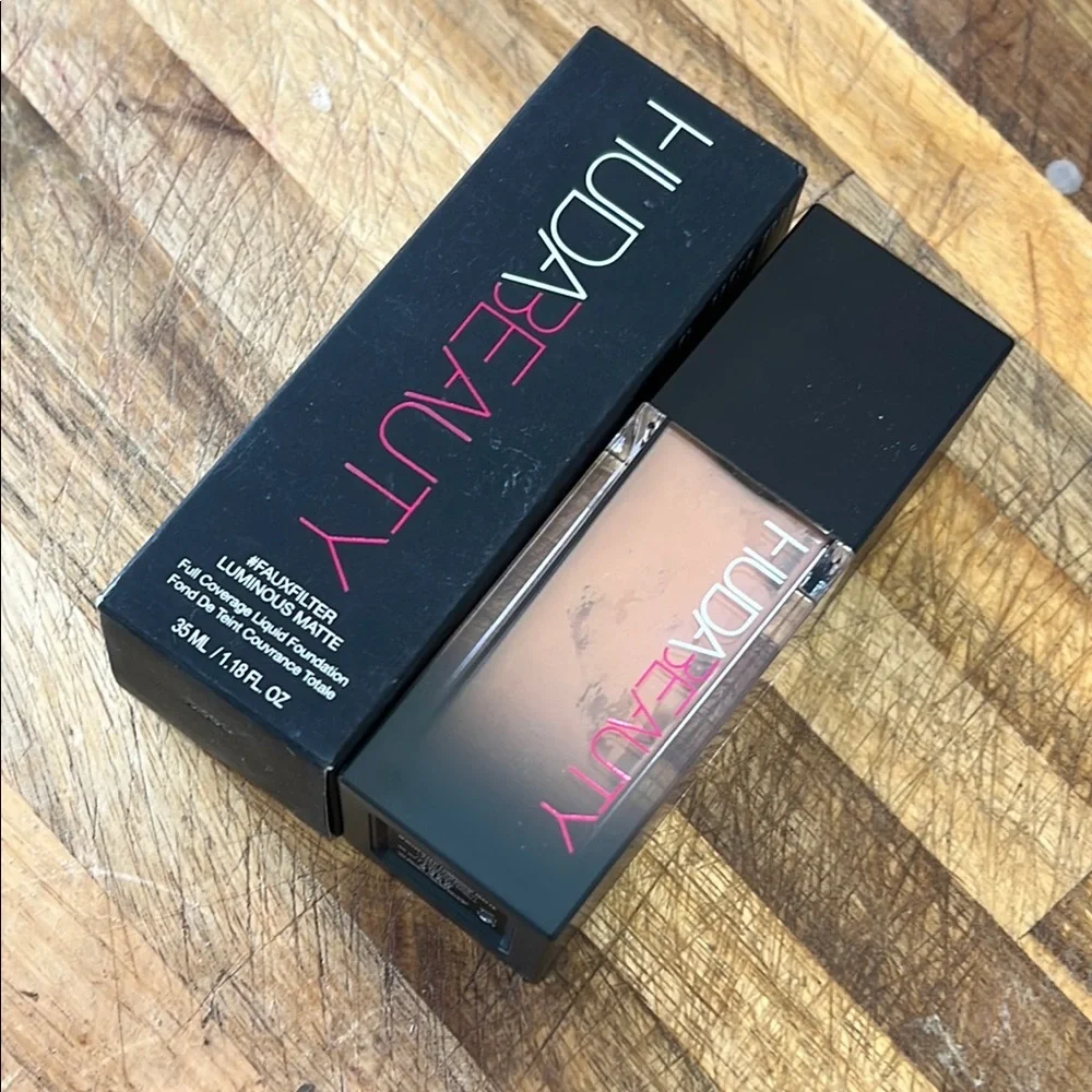⚡️💕Huda Beauty Shortcake Faux filter Luminous Matte Foundation
